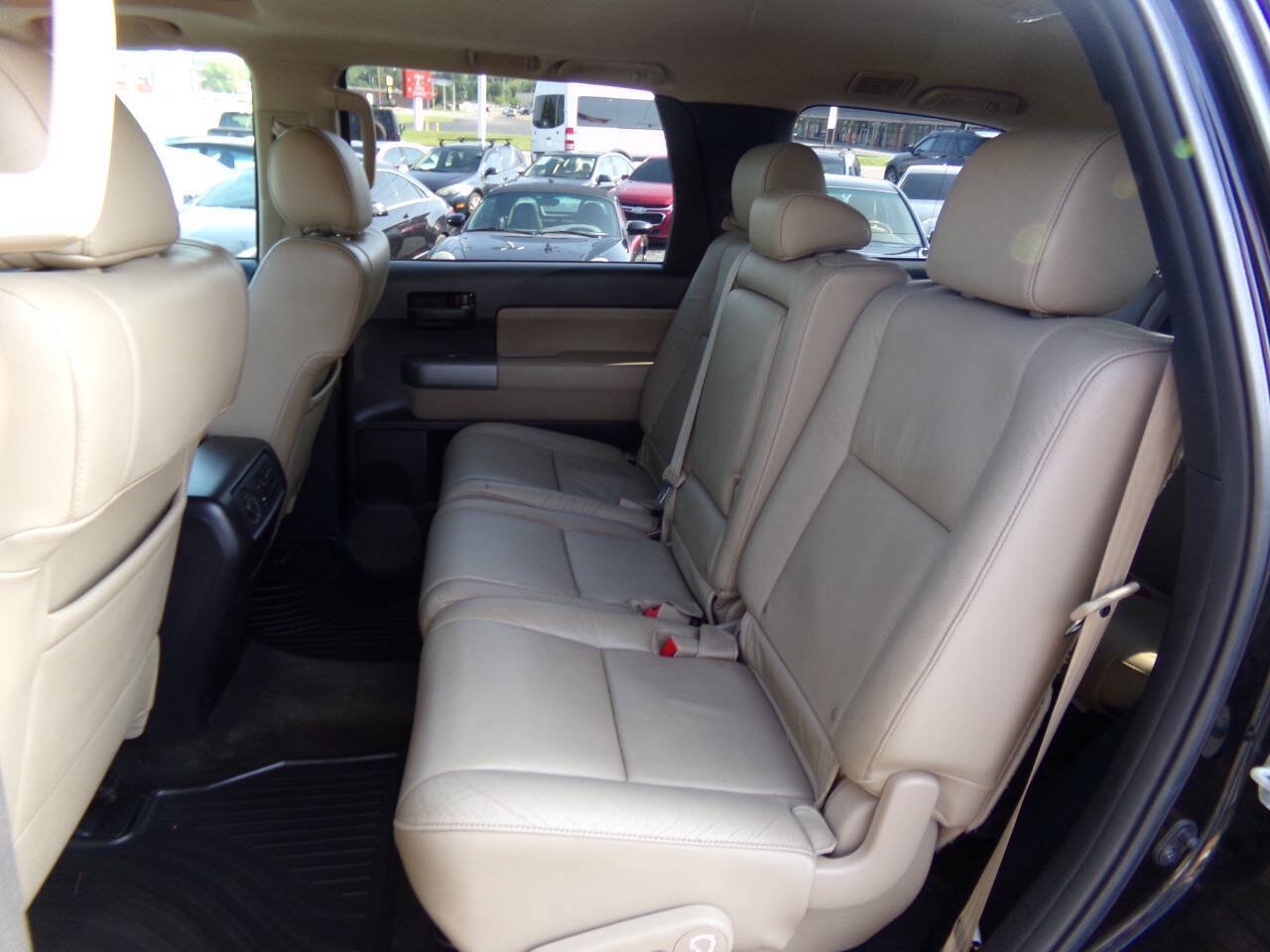 Used 2015 Toyota Sequoia SR5 w/ Premium Package AWD/4WD image 8