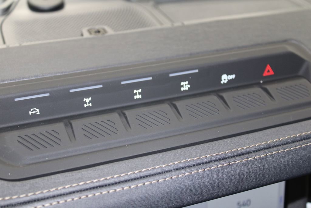 New 2025 Ford Bronco Badlands image 47