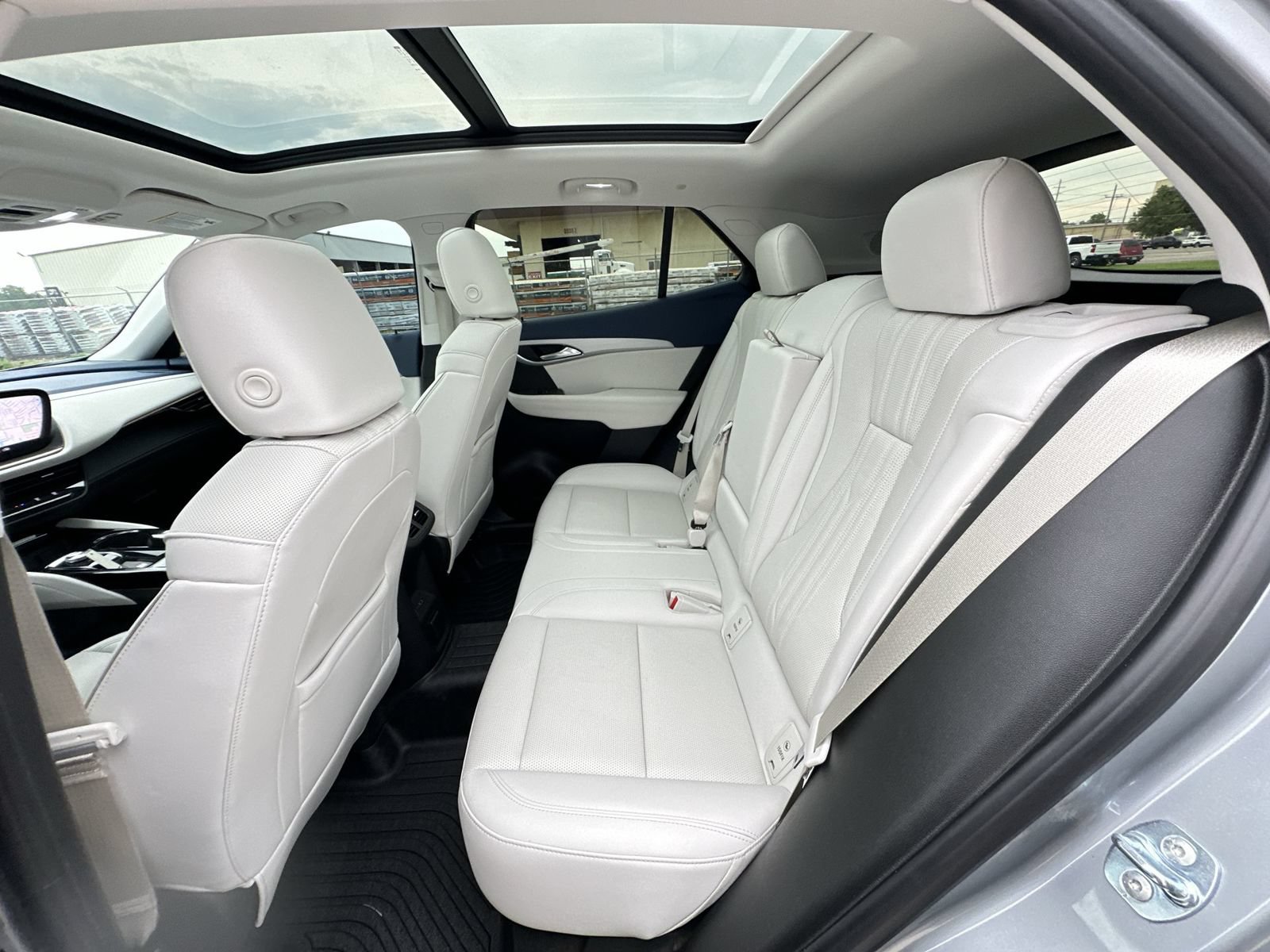 Certified 2025 Buick Envision Avenir AWD/4WD image 25