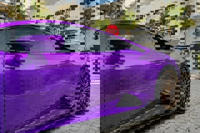 Used 2021 Lamborghini Huracan EVO image 12