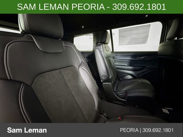 New 2025 Jeep Grand Cherokee L Altitude image 28