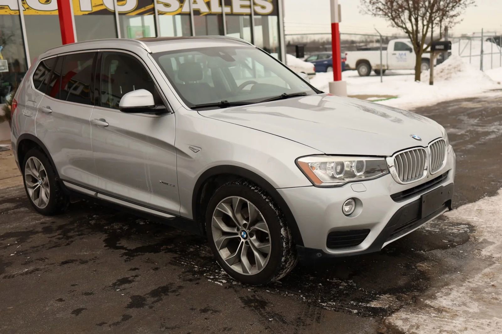 Used 2017 BMW X3 xDrive35i image 3