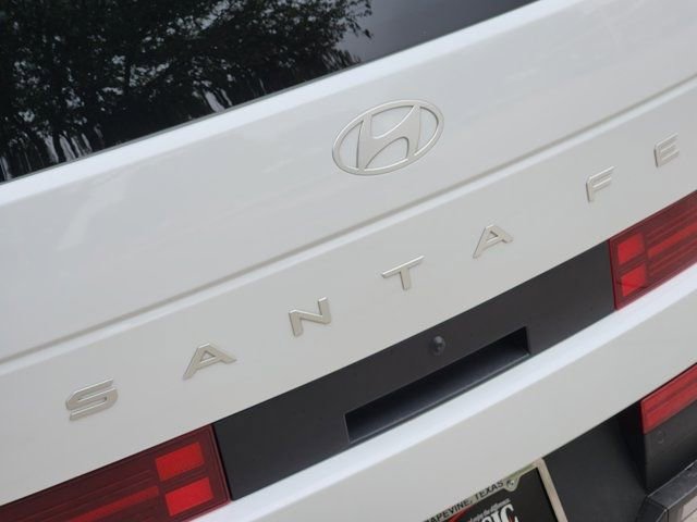 Used 2025 Hyundai Santa Fe SEL image 9