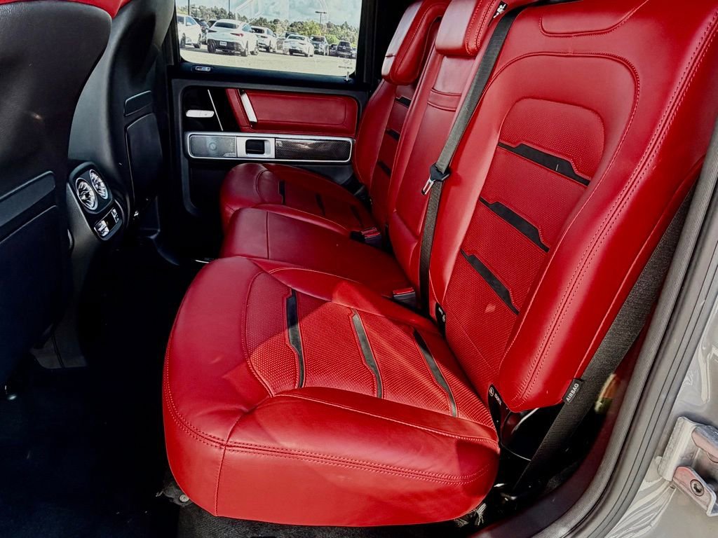 Used 2023 Mercedes-Benz G 63 AMG 4MATIC w/ Seat Comfort Package image 32