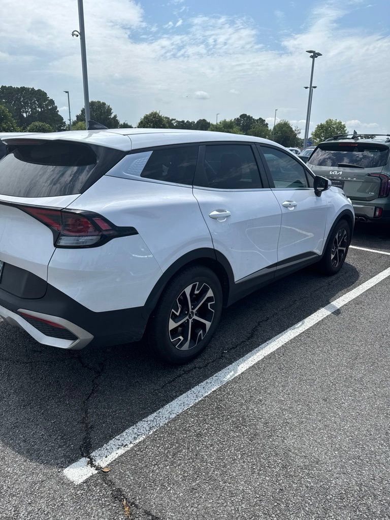 Used 2024 Kia Sportage EX FWD image 7