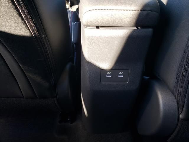 New 2026 Nissan Kicks SR w/ Cold Weather Package image 15