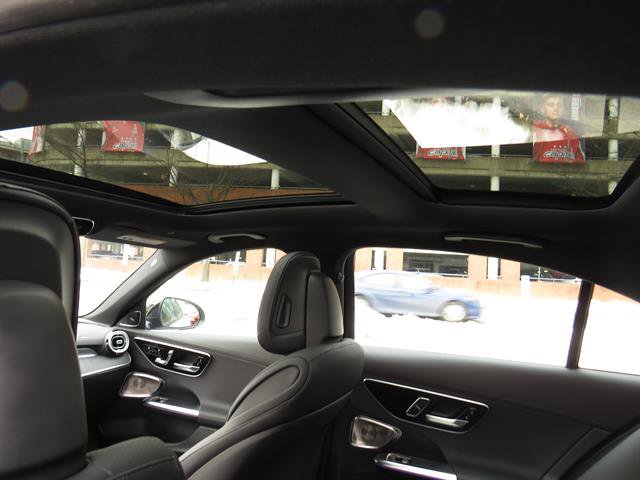 Used 2025 Mercedes-Benz C 300 4MATIC Sedan image 21