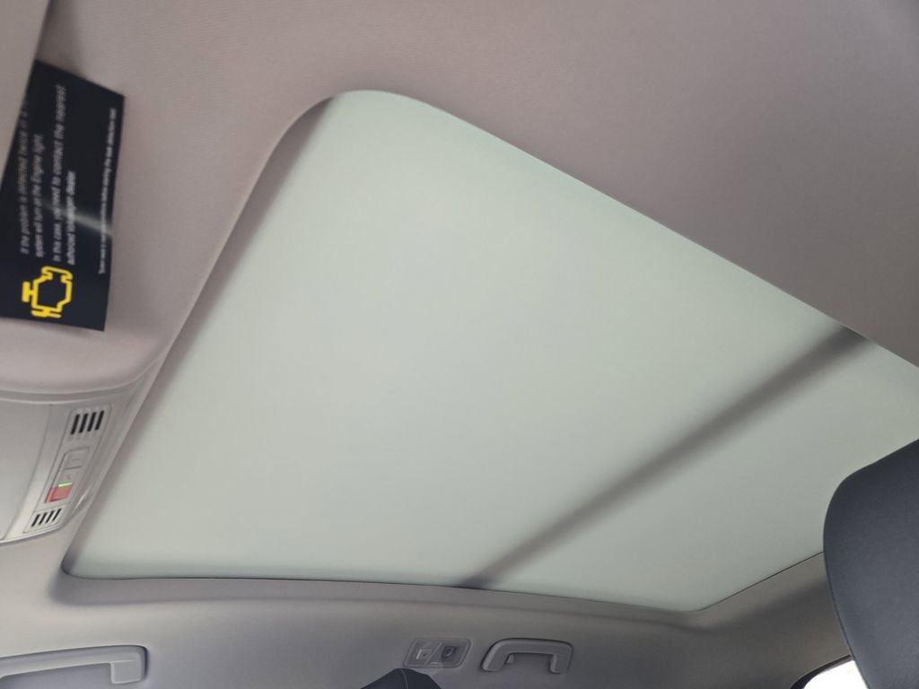 New 2026 Volkswagen Taos SE image 20