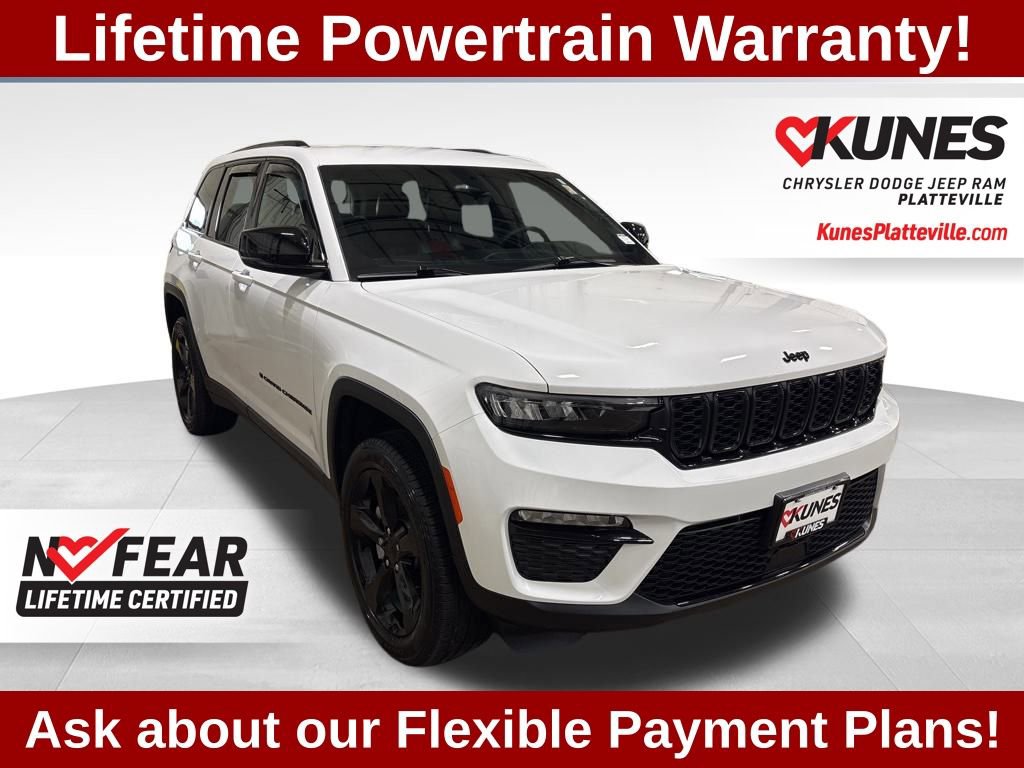 Used 2025 Jeep Grand Cherokee Limited w/ Black Appearance Package image 3