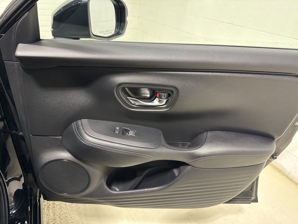 Used 2024 Honda HR-V EX-L image 31