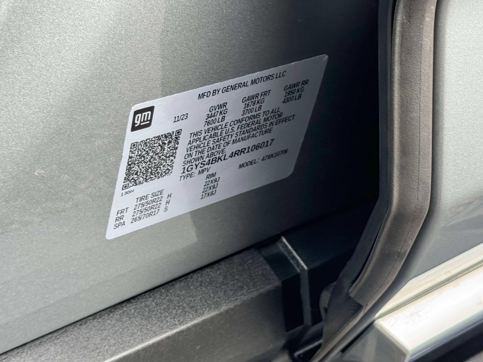 Certified 2024 Cadillac Escalade Premium Luxury AWD/4WD image 33