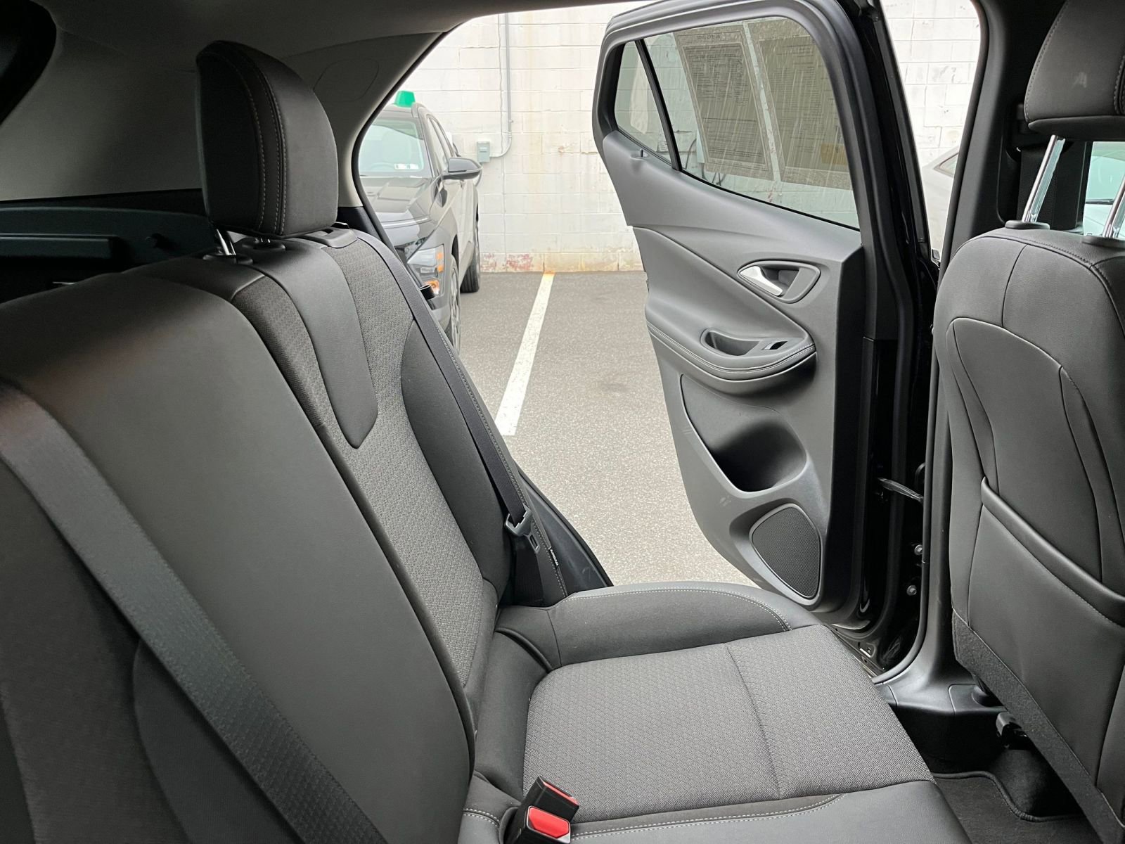 Used 2025 Buick Encore GX Preferred image 36