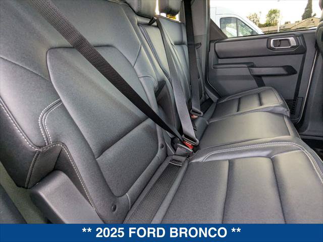 New 2025 Ford Bronco Badlands AWD/4WD image 19