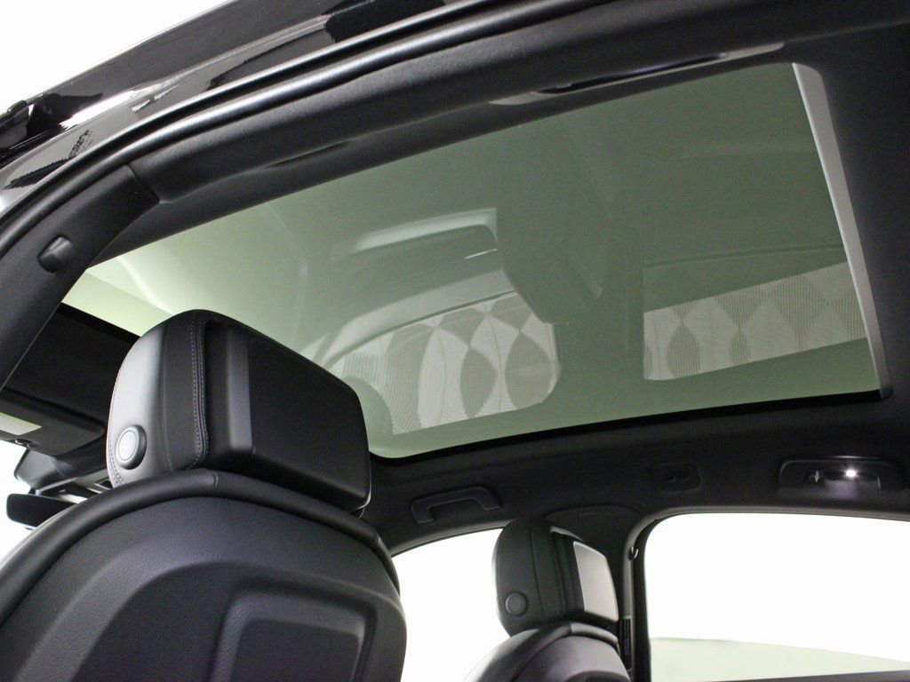 Certified 2025 Porsche Cayenne Coupe image 18