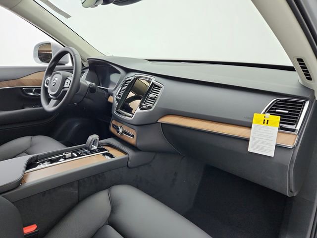 New 2025 Volvo XC90 B6 Plus w/ Protection Package Premier image 21