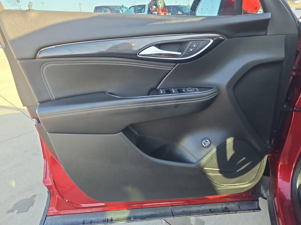 Used 2023 Buick Envision Preferred FWD image 27