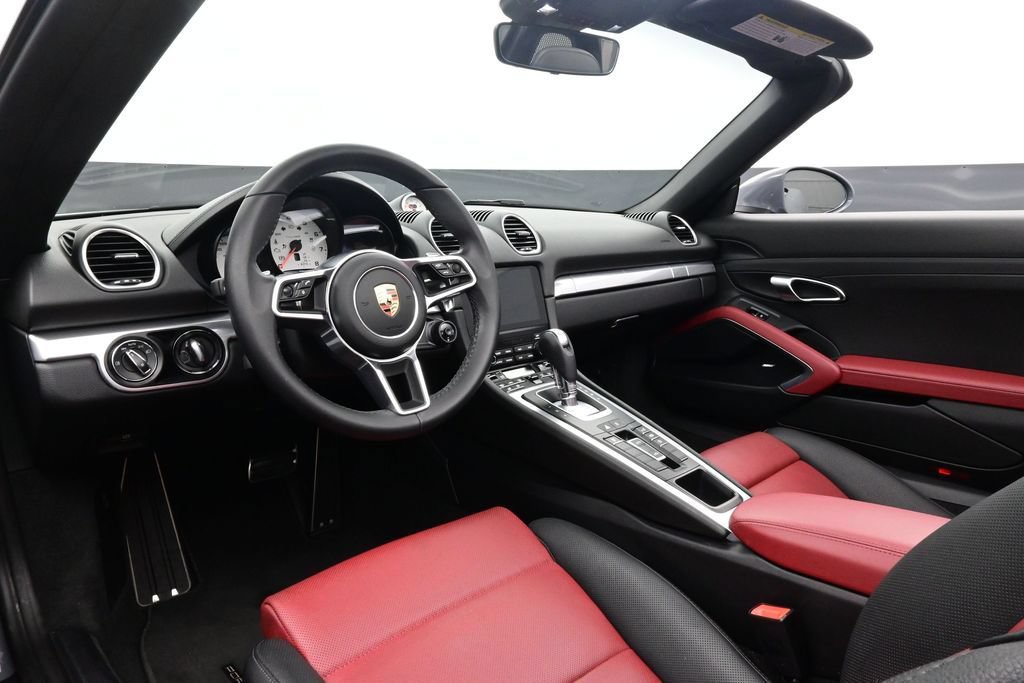 Certified 2025 Porsche 718 Boxster S RWD image 4
