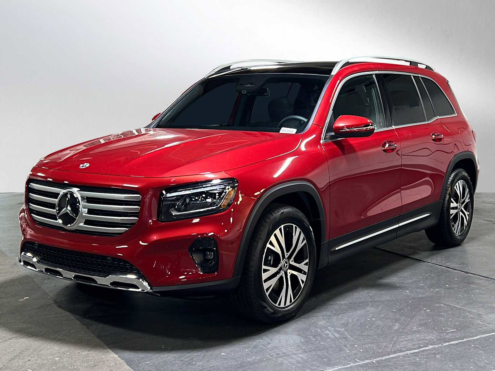 New 2025 Mercedes-Benz GLB 250 4MATIC image 7