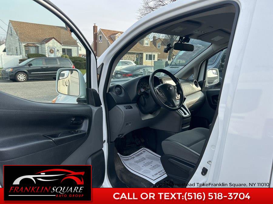 Used 2021 Nissan NV200 SV w/ Sliding Door Glass Package image 17