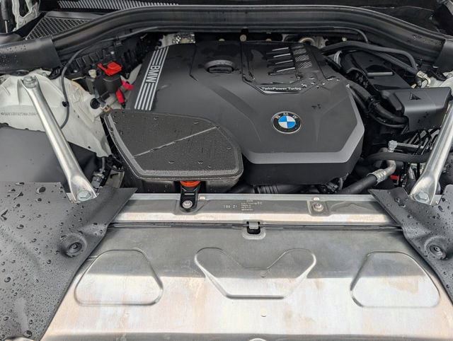 Used 2025 BMW X4 xDrive30i image 17