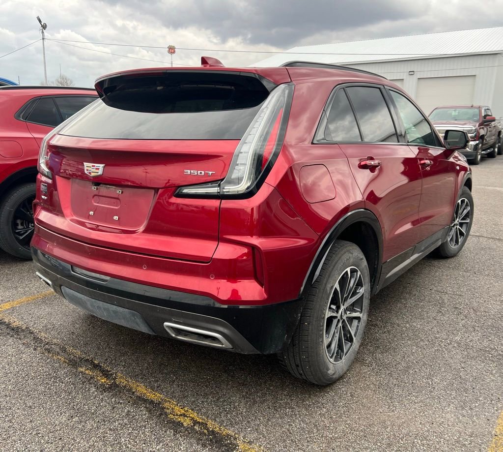 Used 2024 Cadillac XT4 Sport image 6