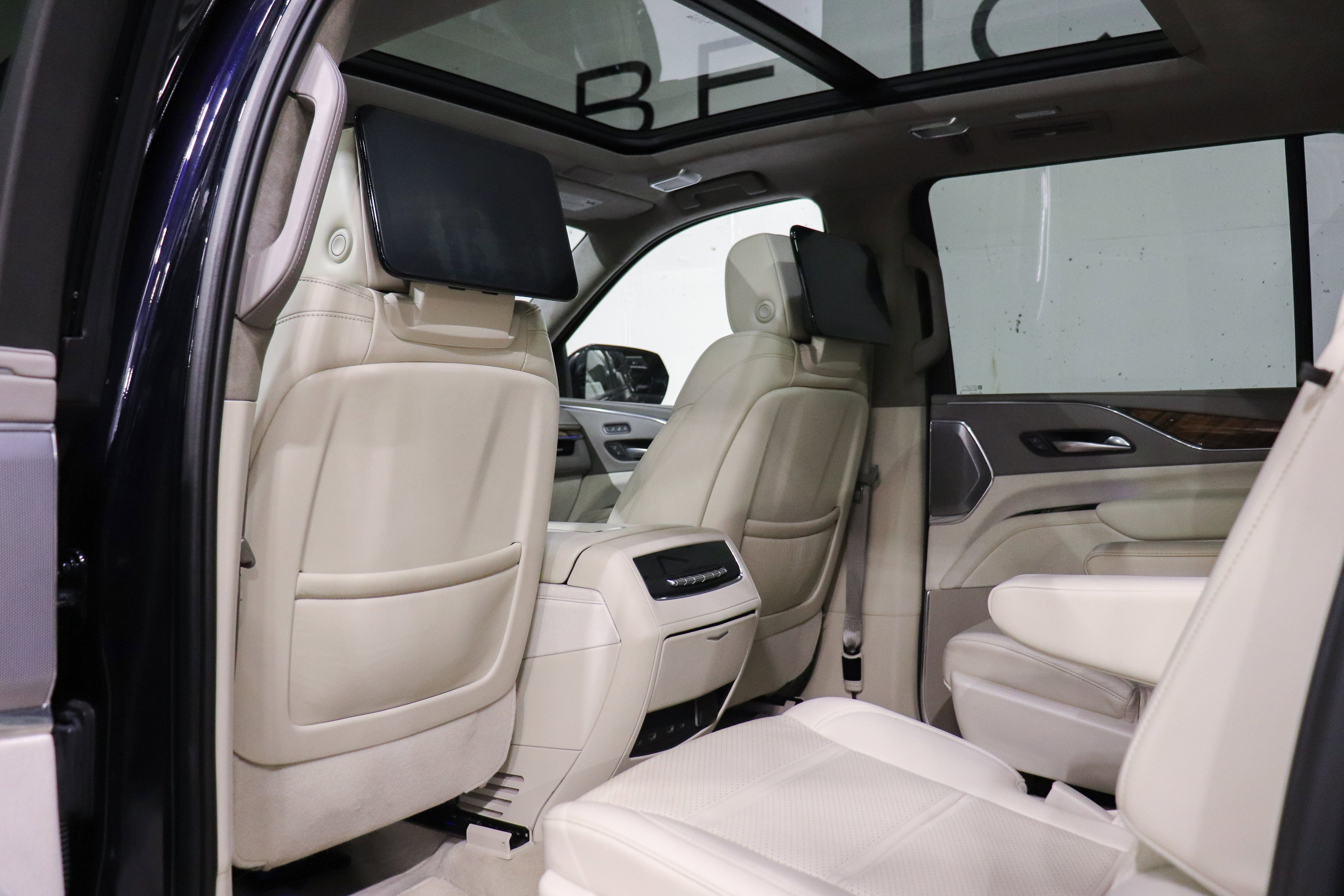 Used 2022 Cadillac Escalade ESV Sport Platinum image 20