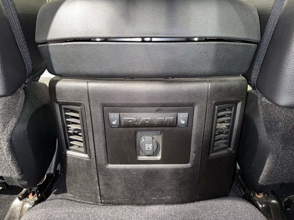 Used 2018 RAM 1500 Laramie w/ Convenience Group AWD/4WD image 19