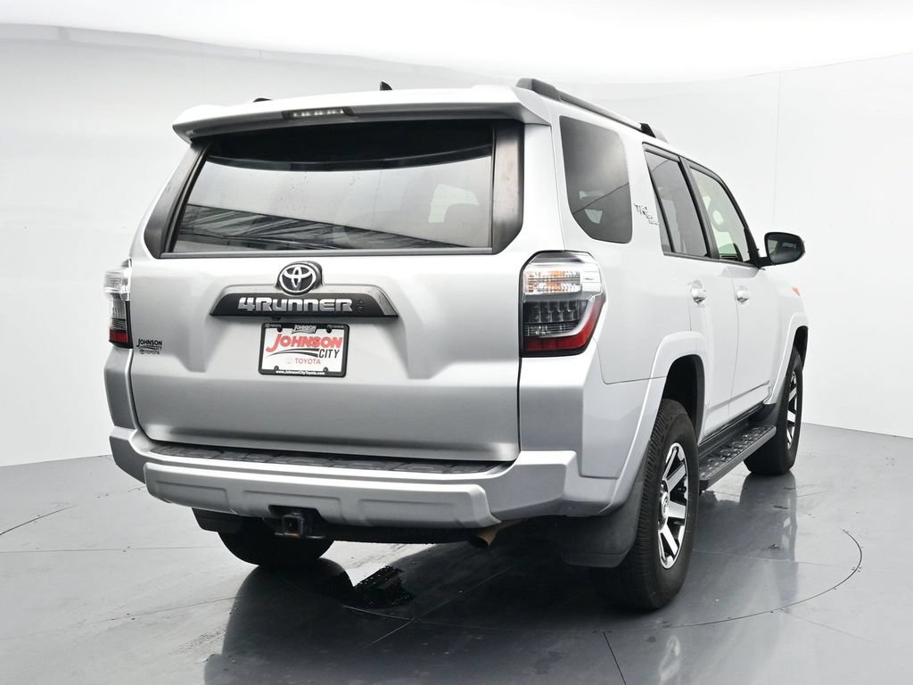 Used 2021 Toyota 4Runner TRD Off-Road AWD/4WD image 6