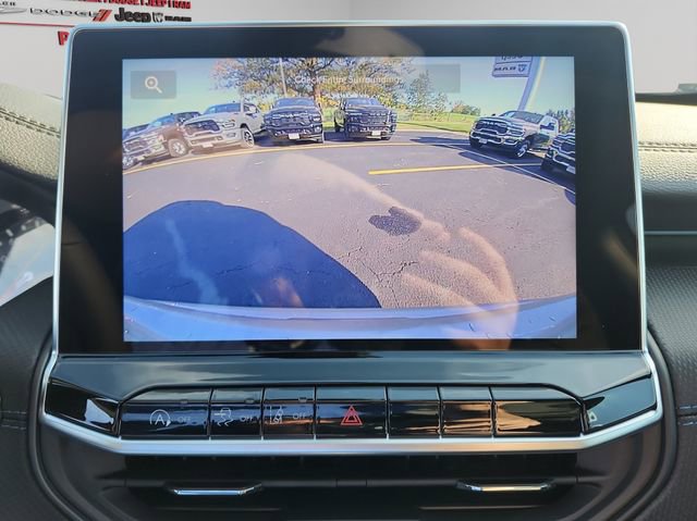 New 2026 Jeep Compass Altitude image 18