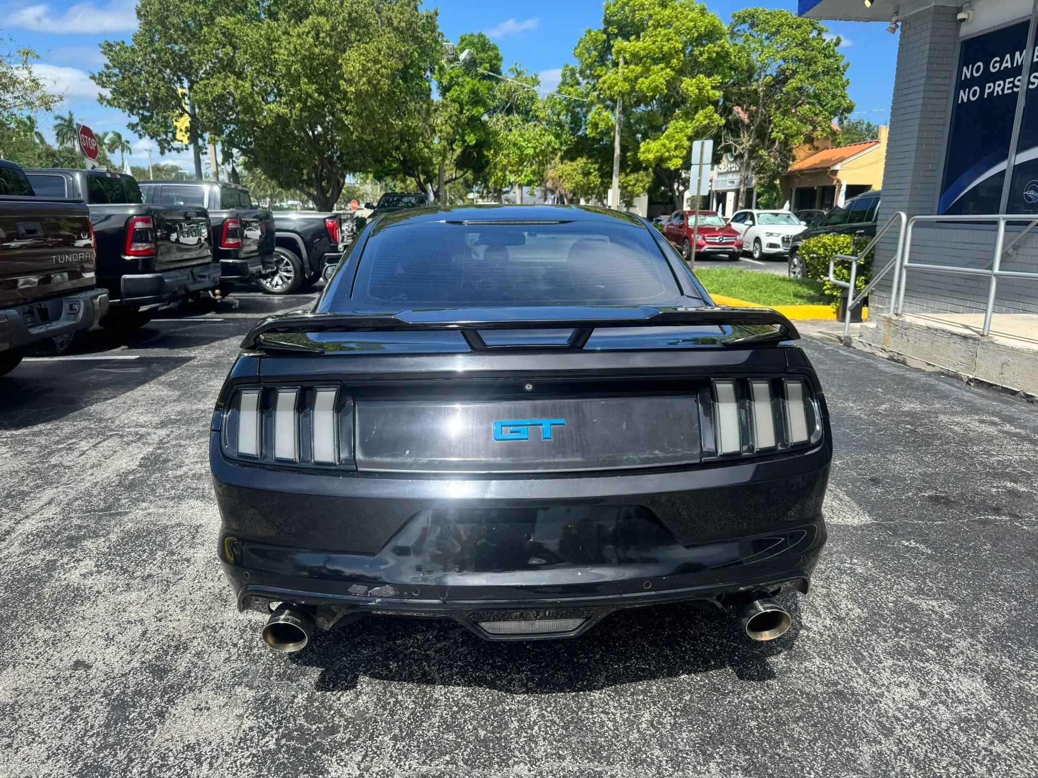 Used 2015 Ford Mustang GT RWD image 7