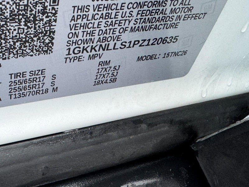 Used 2023 GMC Acadia AT4 w/ Preferred Package image 26