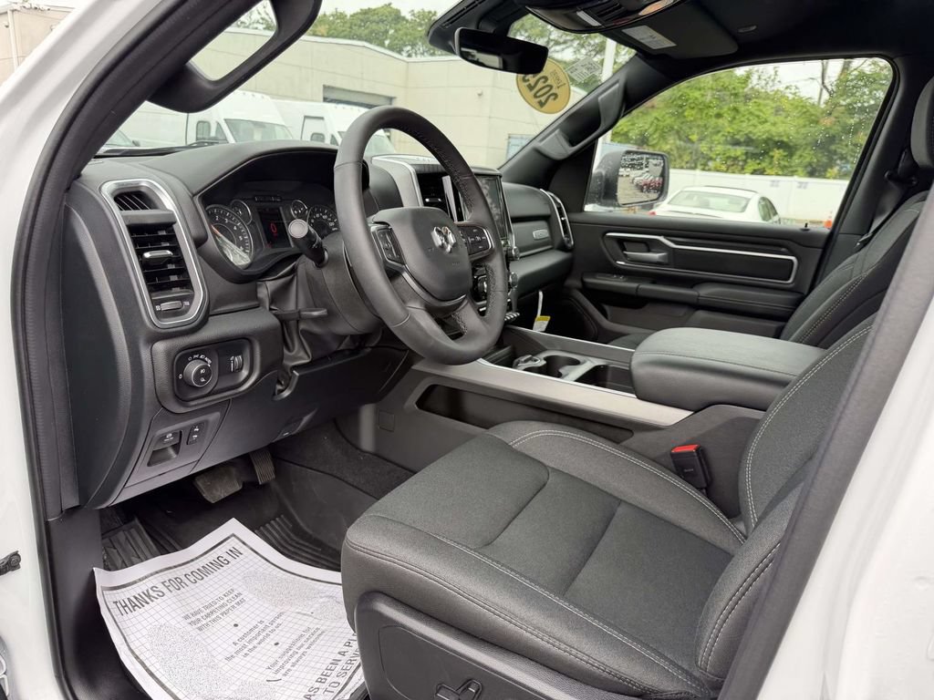 Used 2025 RAM 1500 Big Horn AWD/4WD image 16