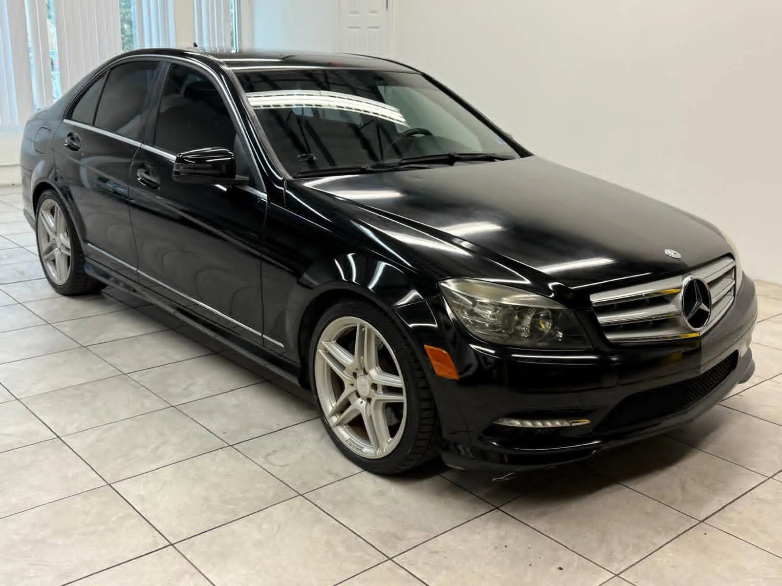 Used 2011 Mercedes-Benz C 350 Sport image 1