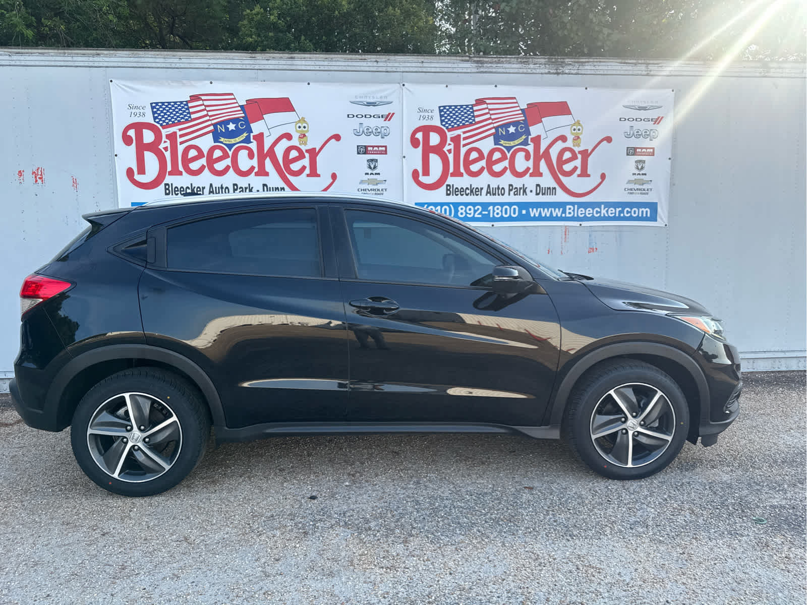 Used 2021 Honda HR-V EX image 2