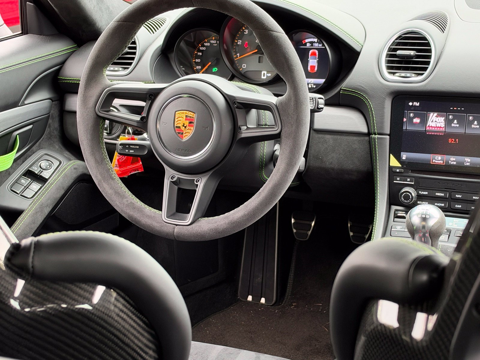 Used 2020 Porsche 718 Cayman GT4 RWD image 17