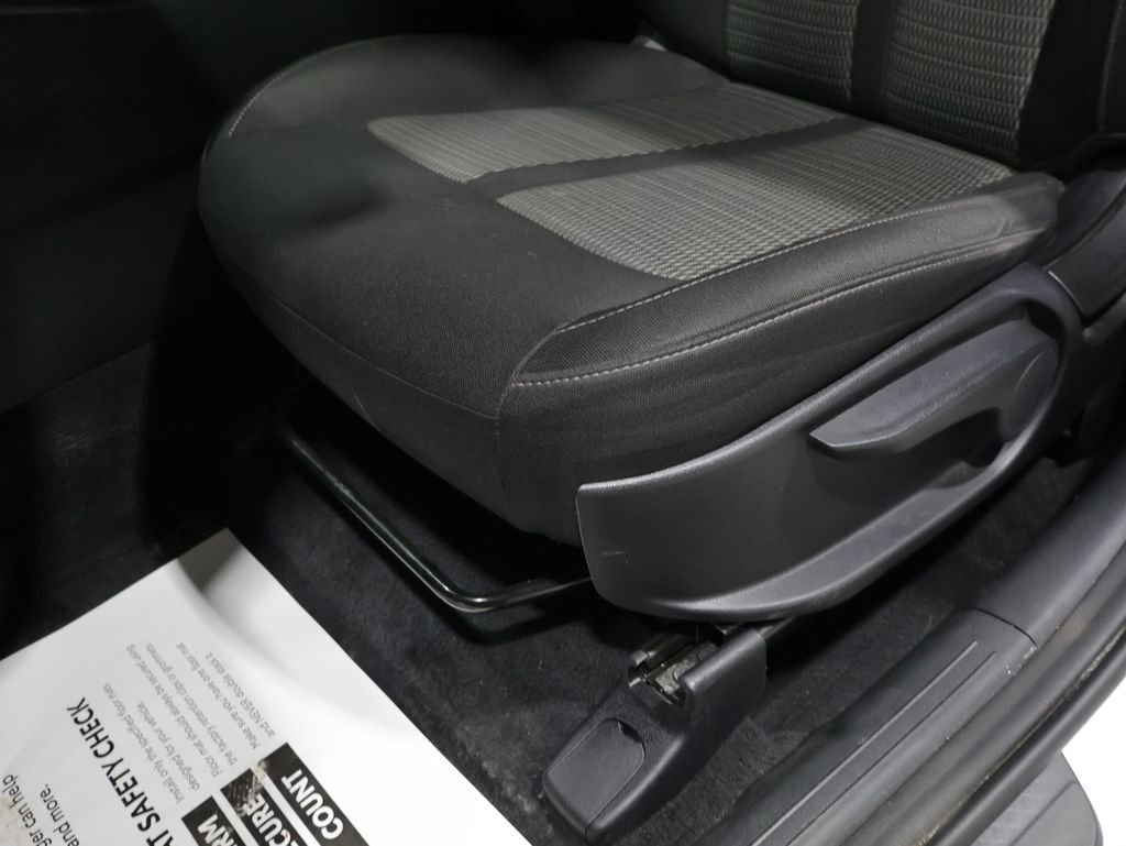 Used 2022 Kia Sorento LX image 12