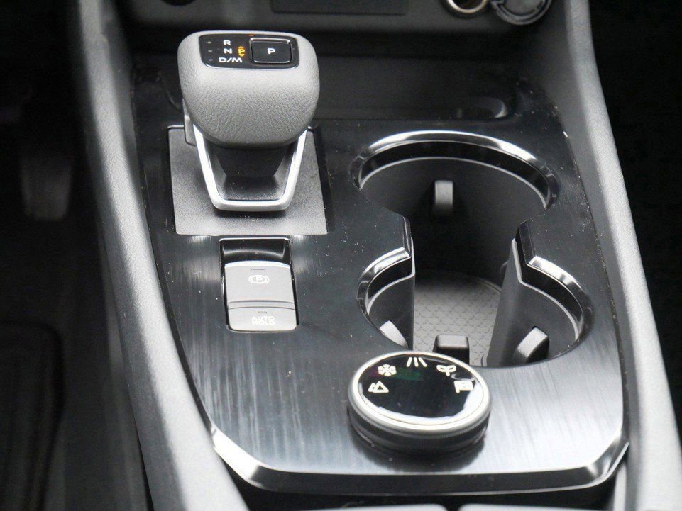 New 2026 Nissan Rogue SV image 9