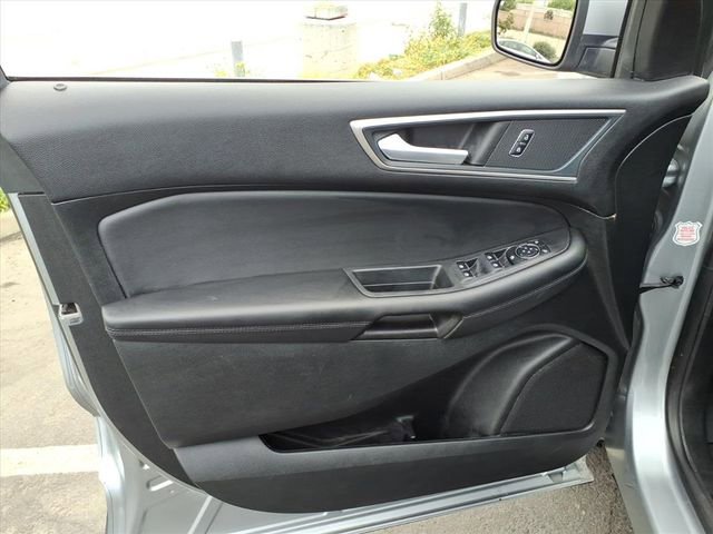 Used 2024 Ford Edge SEL image 10