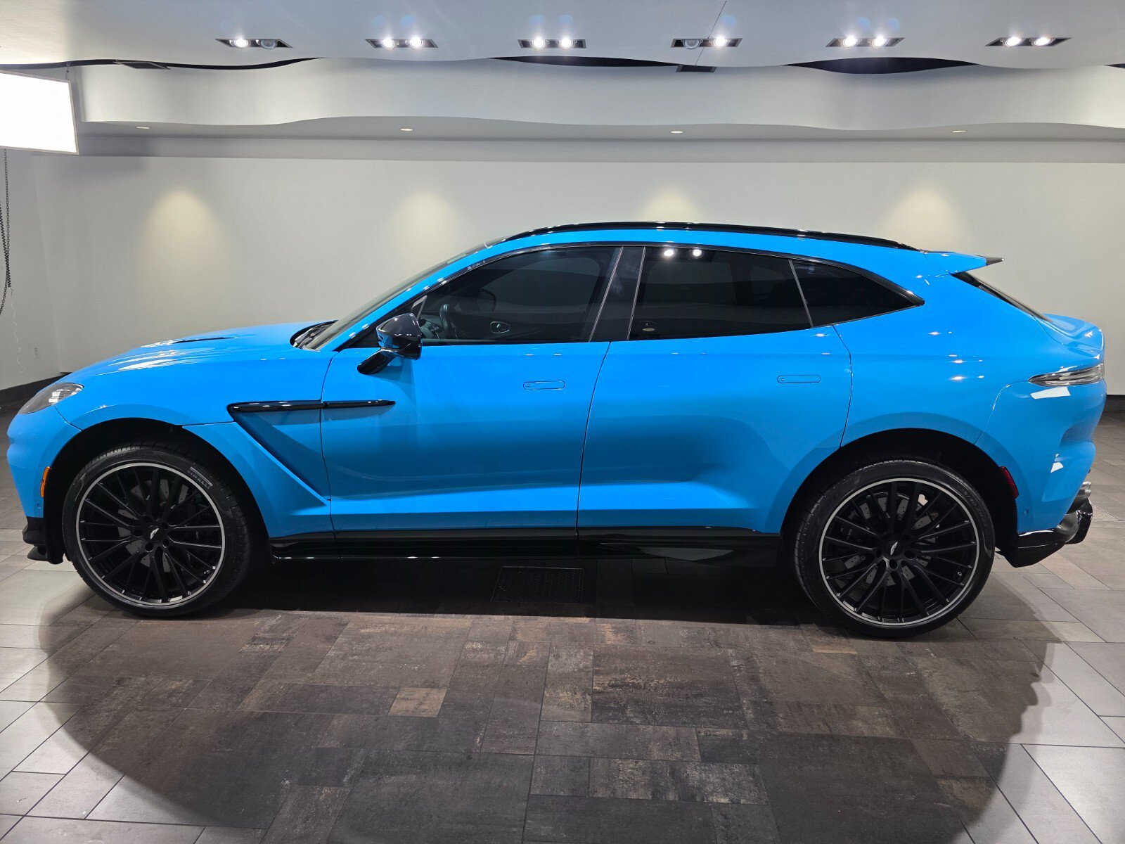 Used 2023 Aston Martin DBX 707 AWD/4WD image 14