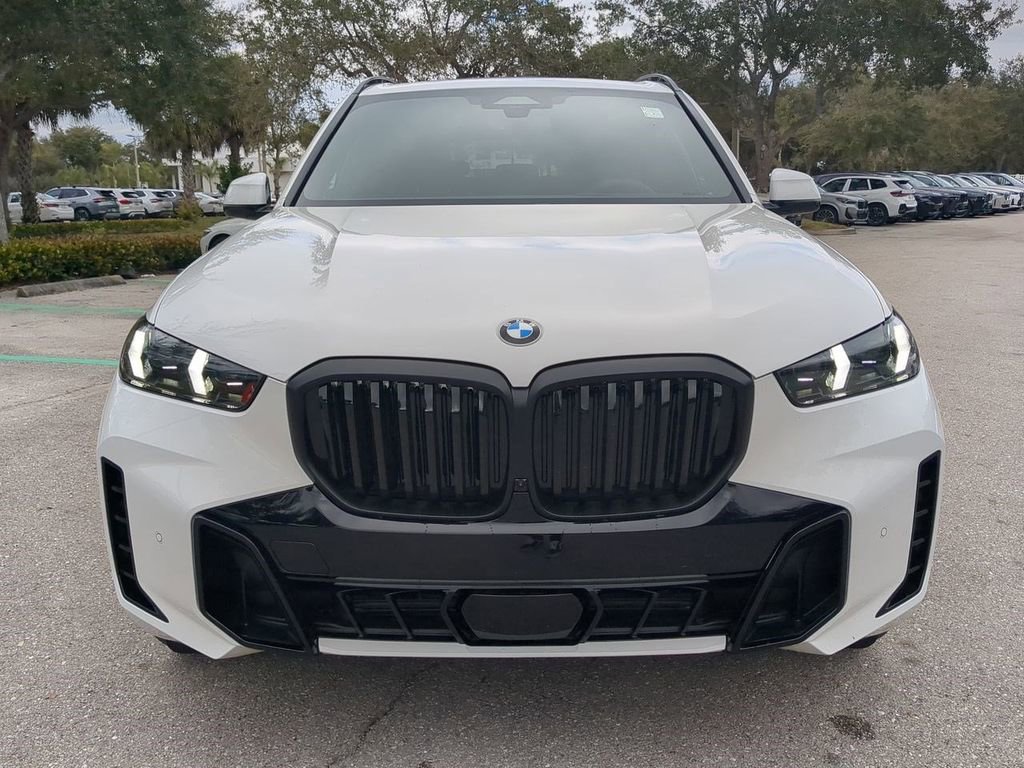 New 2026 BMW X5 sDrive40i image 9