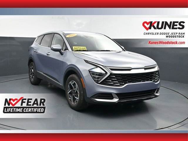 Used 2025 Kia Sportage LX image 1
