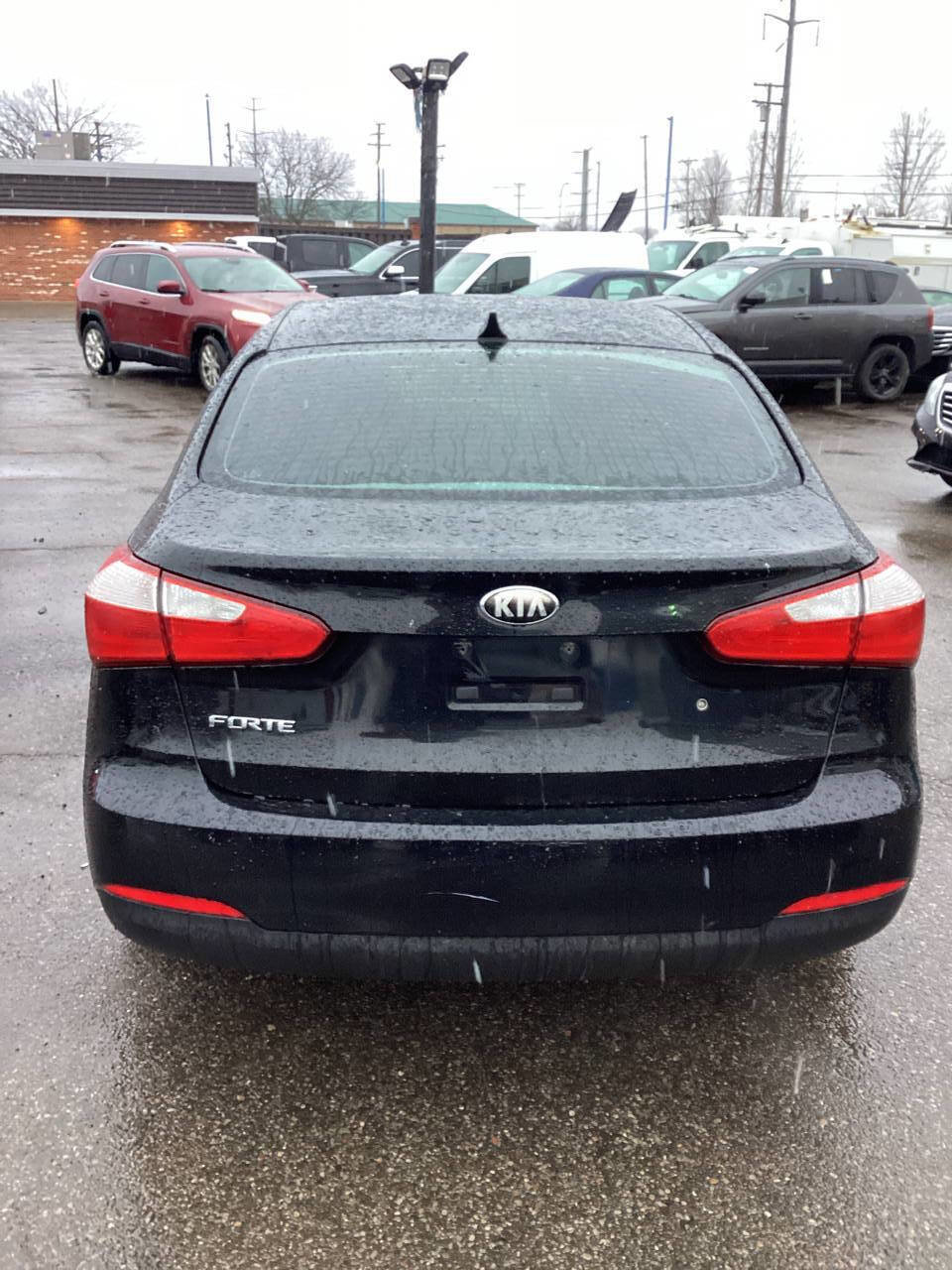 Used 2014 Kia Forte LX image 3
