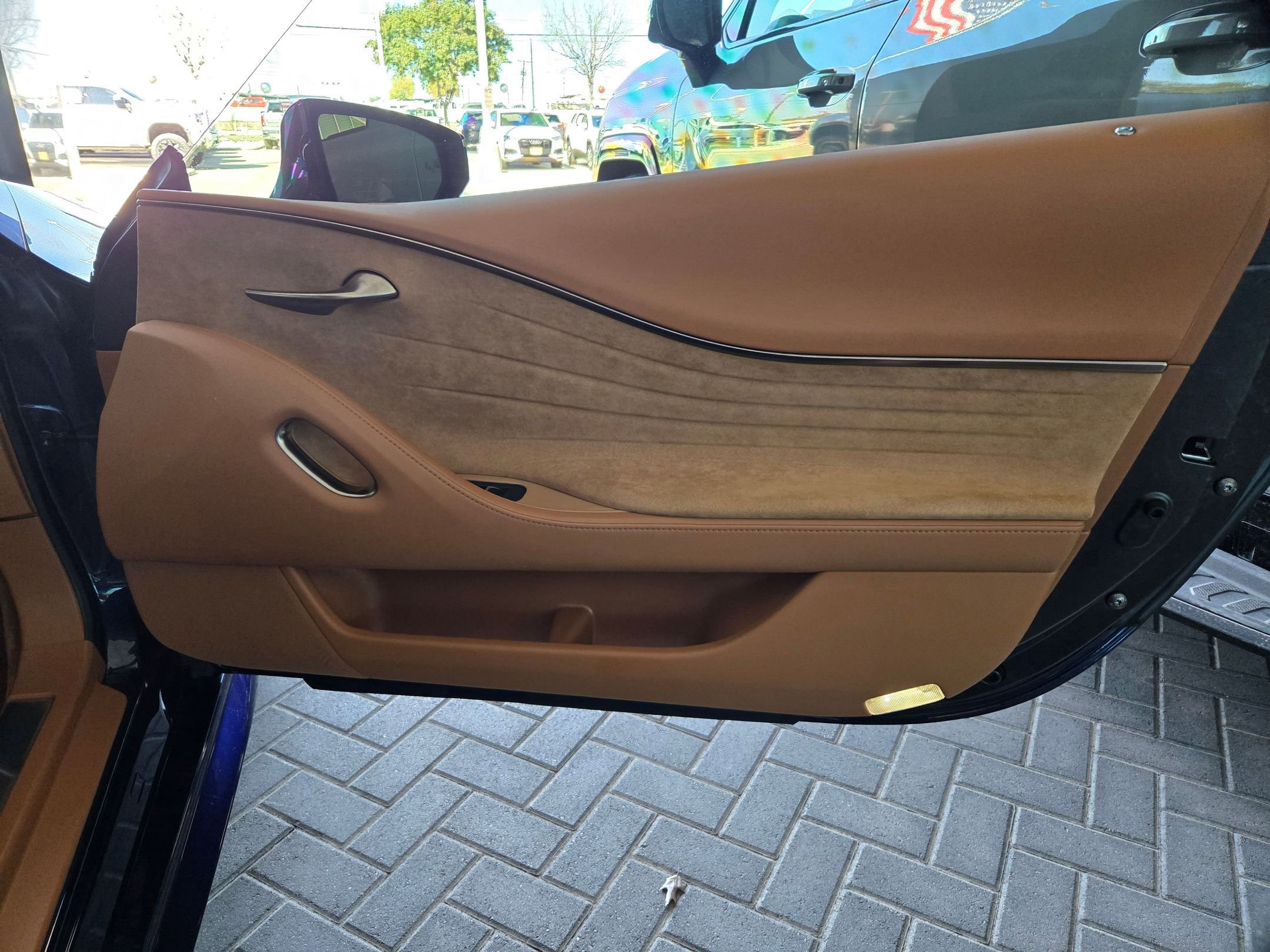 Used 2018 Lexus LC 500 Coupe w/ Touring Package image 28