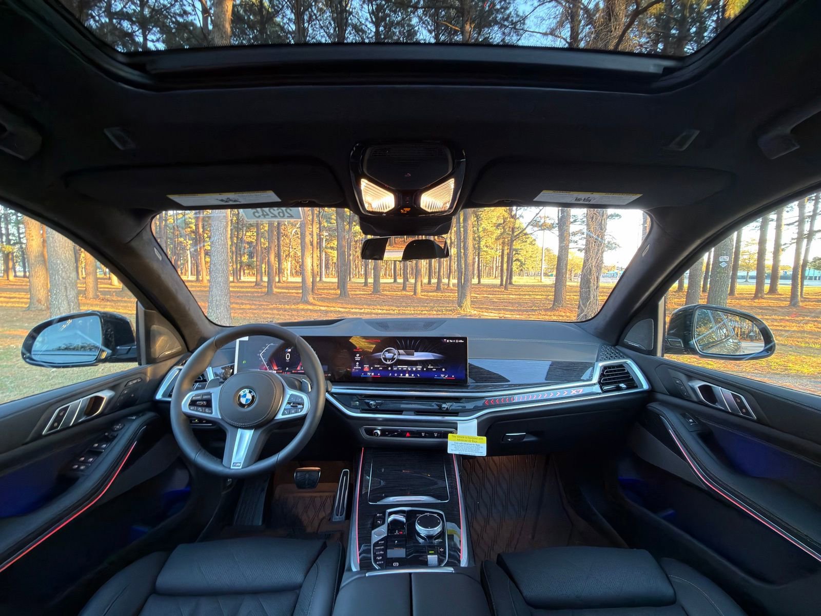 New 2026 BMW X7 xDrive40i w/ M Sport Package image 2