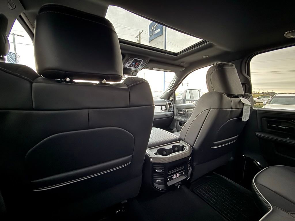 Used 2026 RAM 3500 Limited image 27