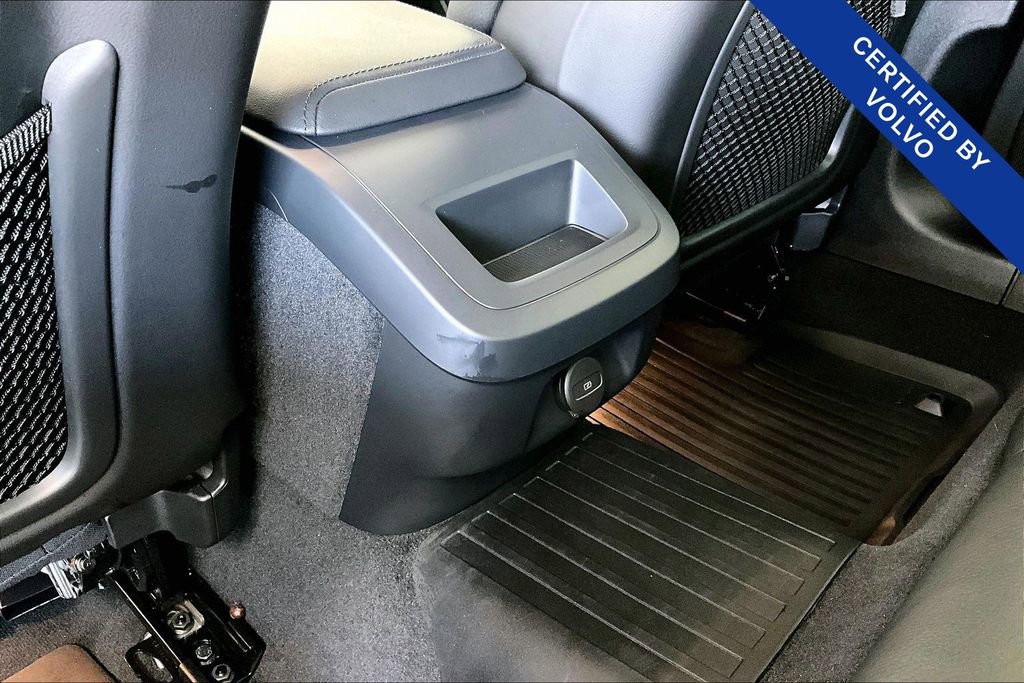 Certified 2023 Volvo S60 B5 Plus w/ Climate Package image 32