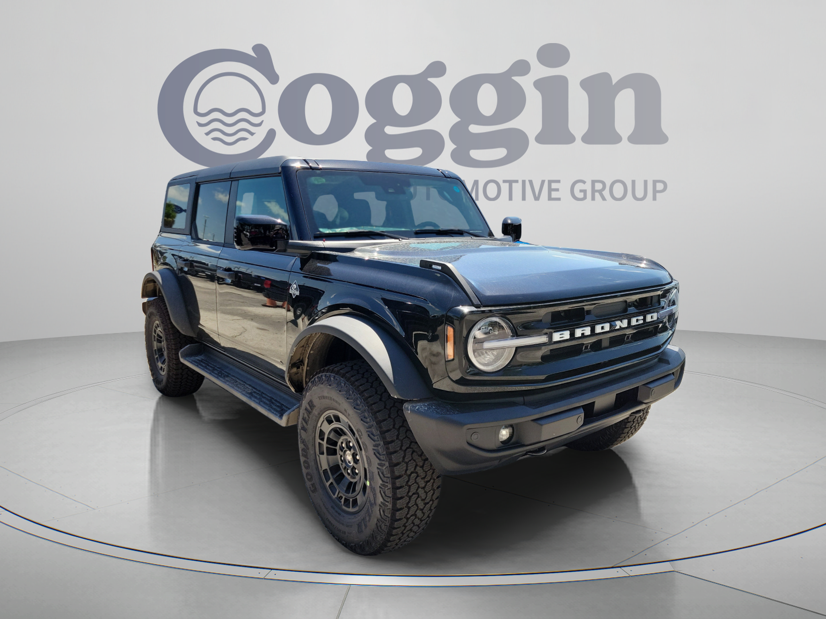 New 2026 Ford Bronco Outer Banks w/ Sasquatch Package AWD/4WD image 4
