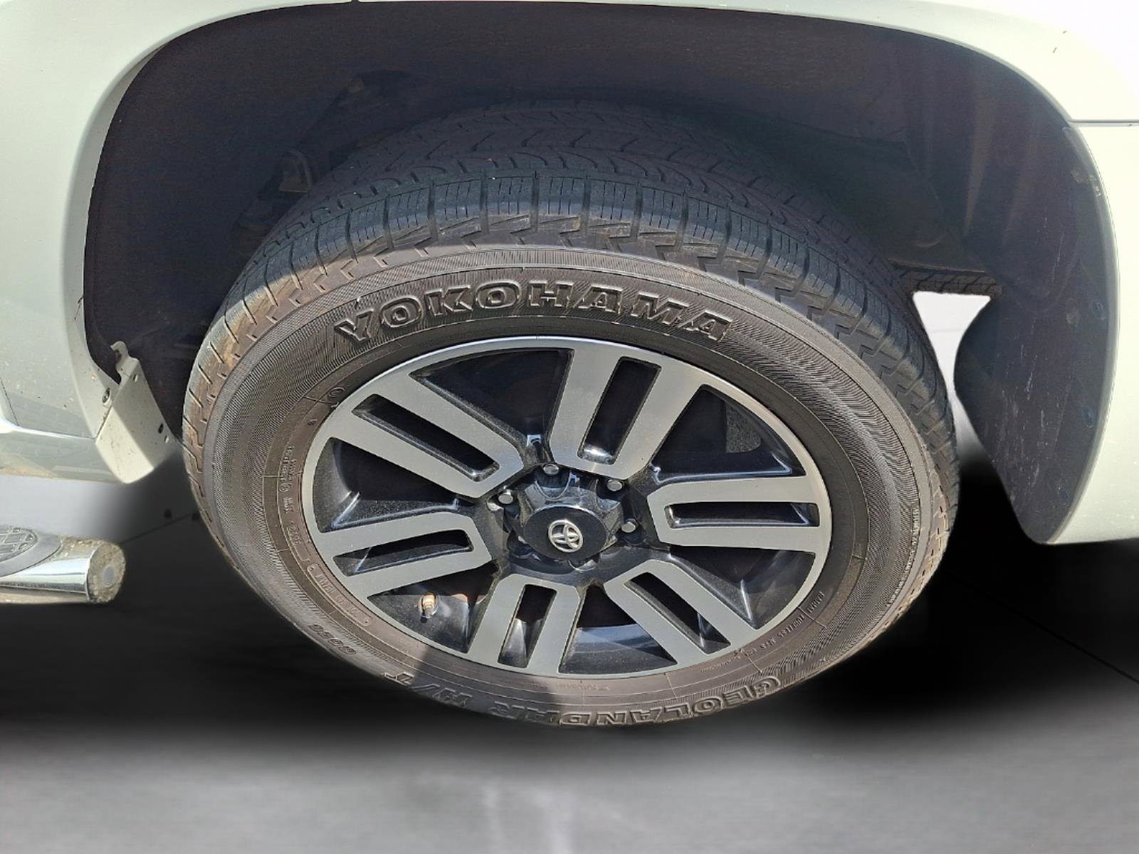 Used 2018 Toyota 4Runner Limited AWD/4WD image 71