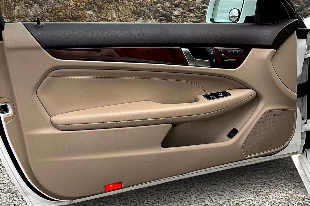 Used 2015 Mercedes-Benz C 250 Coupe image 19