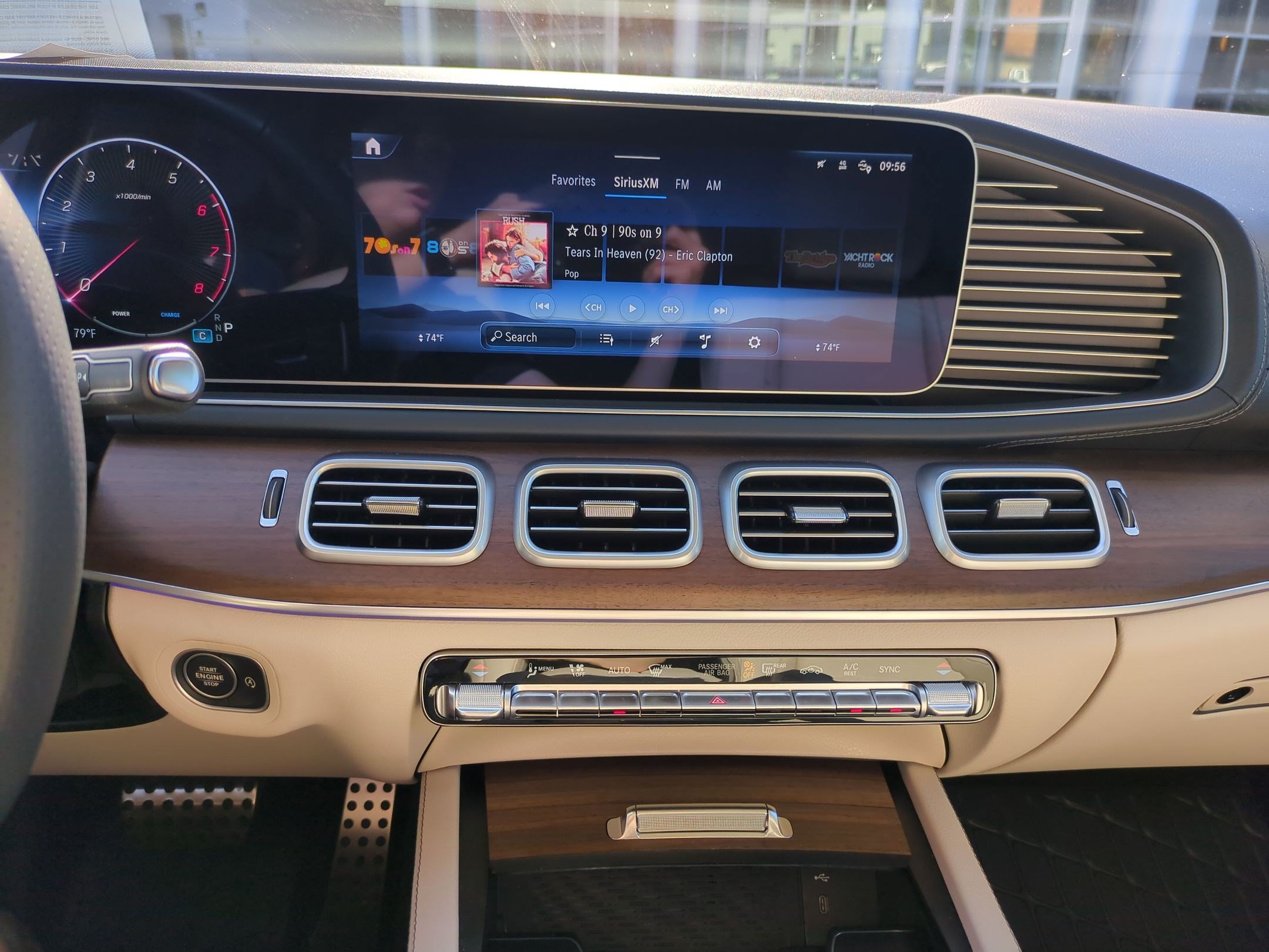 Certified 2025 Mercedes-Benz GLS 450 4MATIC image 22